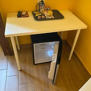 https://la-casa-di-fafa.hotels-amalfi.com